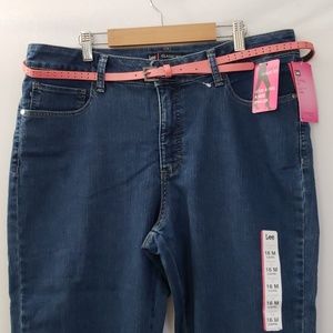 Lee Classic Fit | Size 16M | Capri Pants